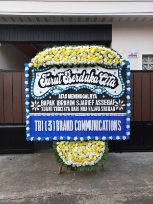 Papan Bunga Duka di Ayip